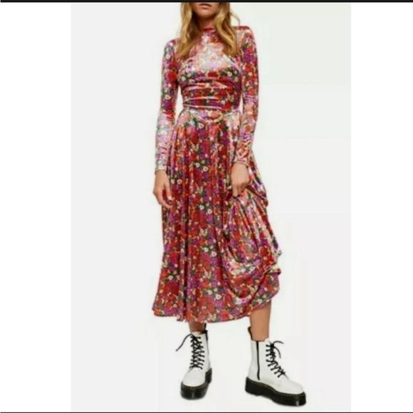 Free People - Picture 1 of 10